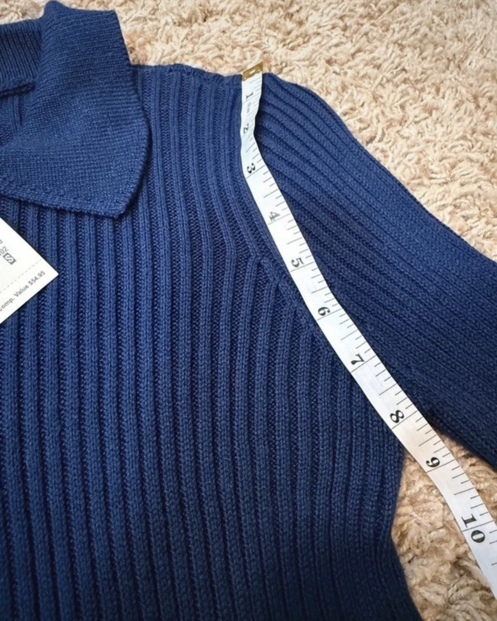 Collared Crop Sweater - Picture 7 of 8